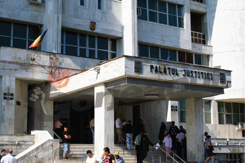 Bucureștean judecat la Gorj pentru dare de mită