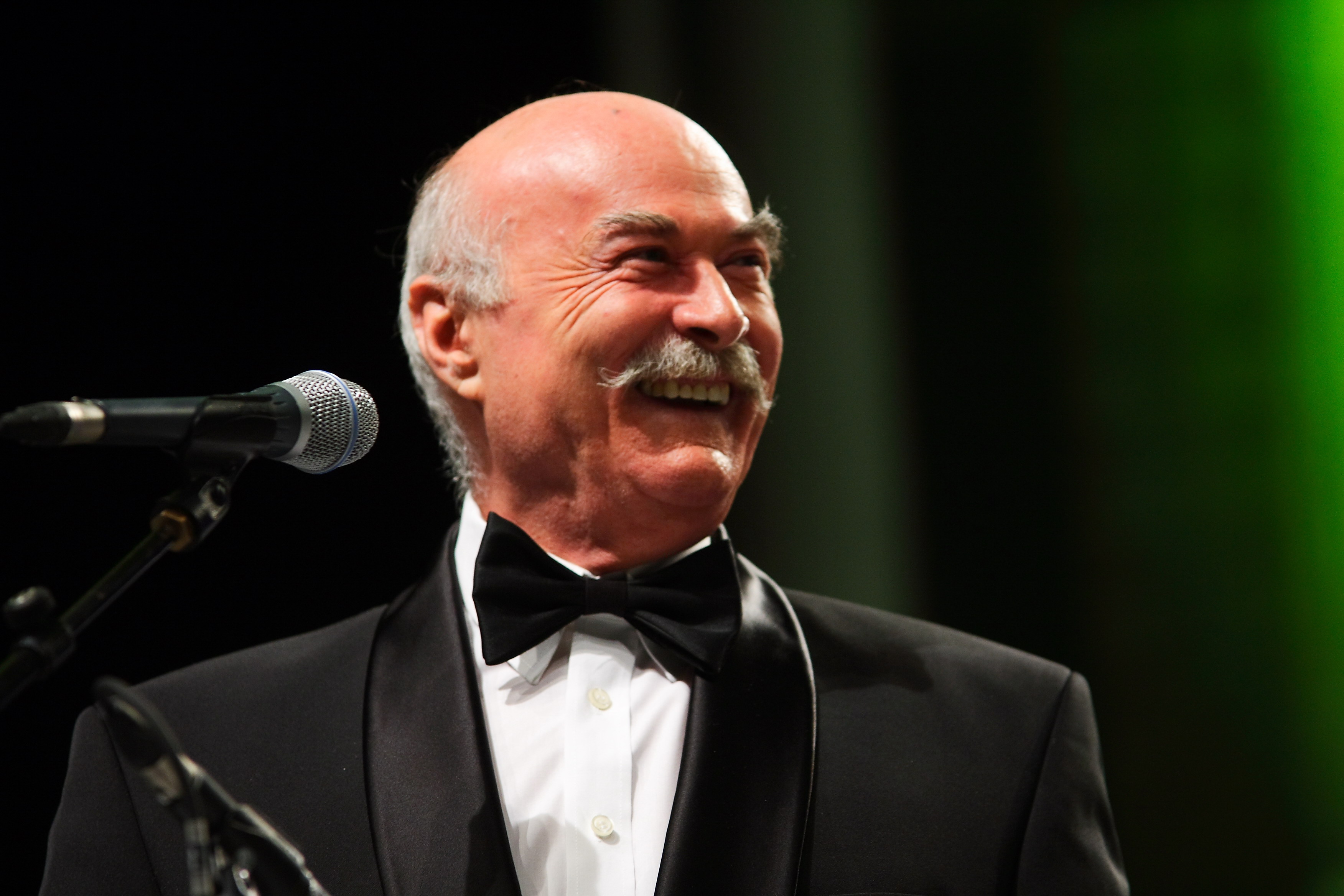 Educaţia…şi Lecţia de viaţă – “Când o să avem spectacolul cu «Lecția», o să vedeți intrarea și evoluția limbii române”