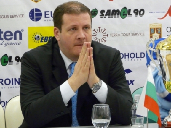 Aleksandar Todorov F4 press