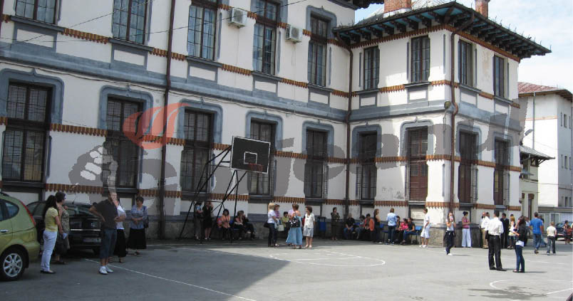 Examenul de Bacalaureat continuă cu proba orală la o limbă străină