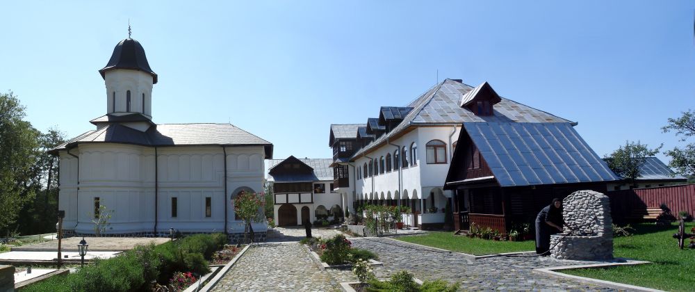 Mănăstirea Icoana îşi sărbătoreşte hramul