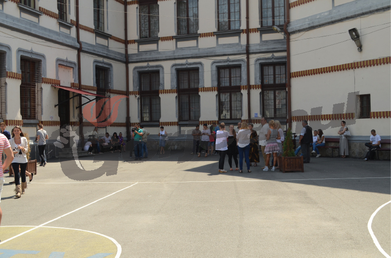 Doi elevi eliminaţi şi peste 200 de absenţi la prima probă scrisă a Bacalaureatului