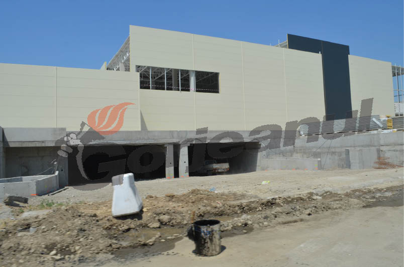 Gura târgului – Parcarea subterană a Mall-ului s-a transformat în una subacvatică