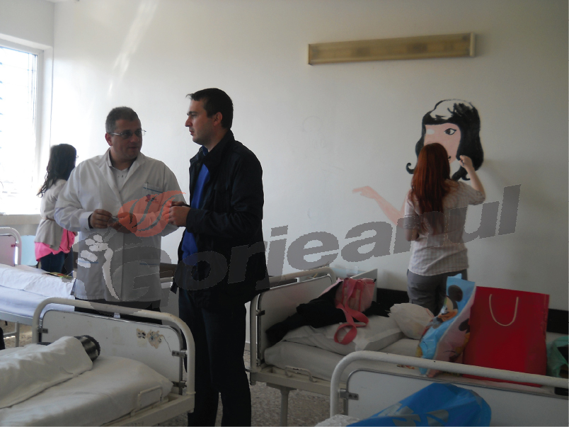 Tinerii social-democraţi au pictat saloanele de la Pediatrie