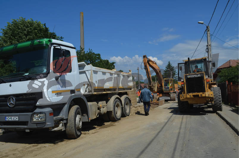 Pentru realizarea canalizării, Circulaţie rutieră restricţionată pe strada Luncilor
