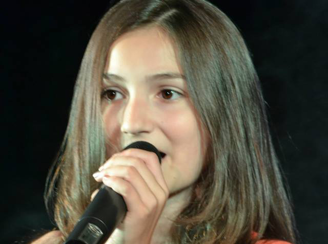 Premiul I la „Deva Music Star”, adjudecat de două tinere târgujience