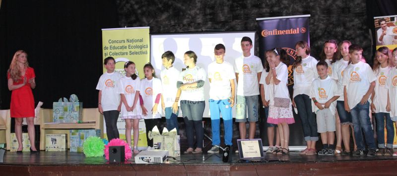 Elevii din Târgu-Jiu, pe podium