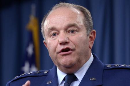 NATO: Efectivele militarilor ruși la frontiera ucraineană, în creștere