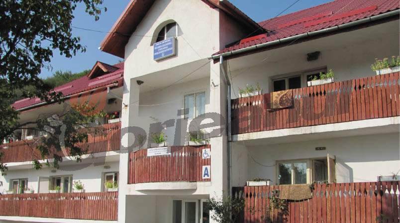 Septuagenara de la Scoarţa, ajutată să ajungă într-un cămin de bătrâni