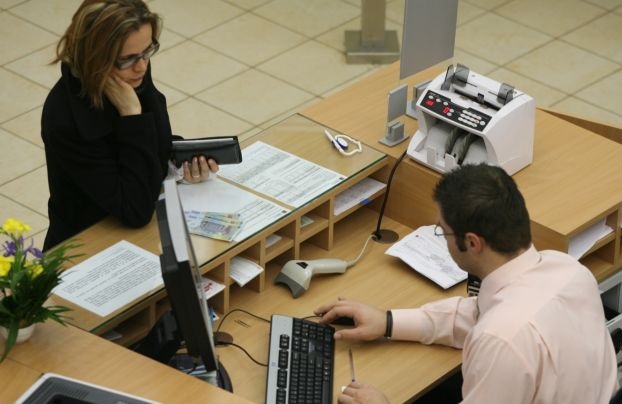 Gorjenii, îngropaţi în datorii