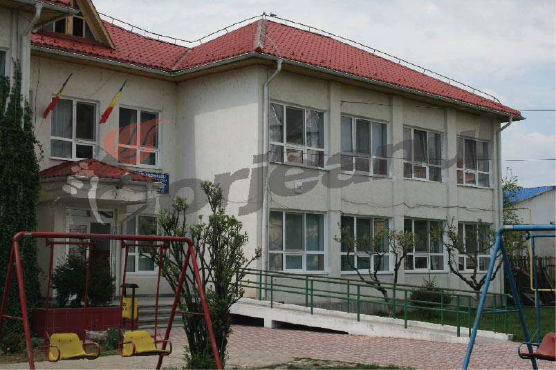 Activităţi estivale, la Centrul Maternal din Târgu-Jiu