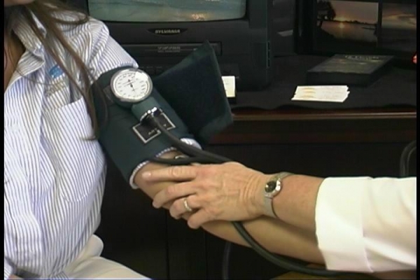 Viaţa sănătoasă – Hipertensiunea arterială, mai periculoasă vara?