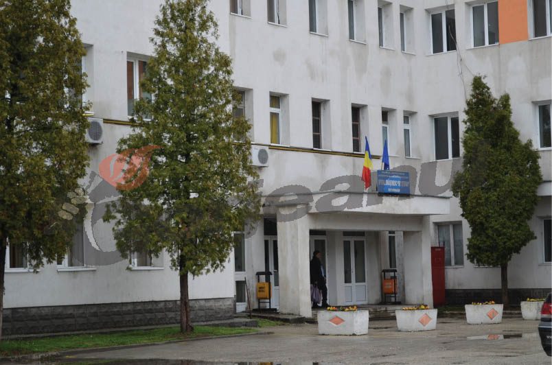 Spitalul Rovinari, amendat de DSP cu 10.000 lei