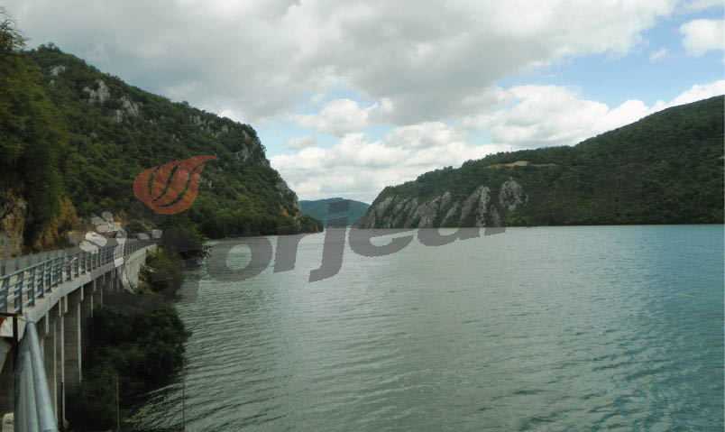 De la Transalpina pe “Drumul Voievozilor”