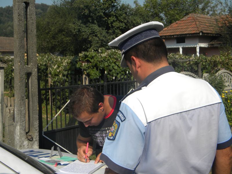 Sfârşit de săptămână cu amenzi de peste 100.000 lei