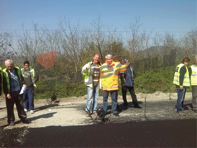 Primul strat de asfalt pe drumul Rovinari – Bumbeşti-Jiu, 85% turnat