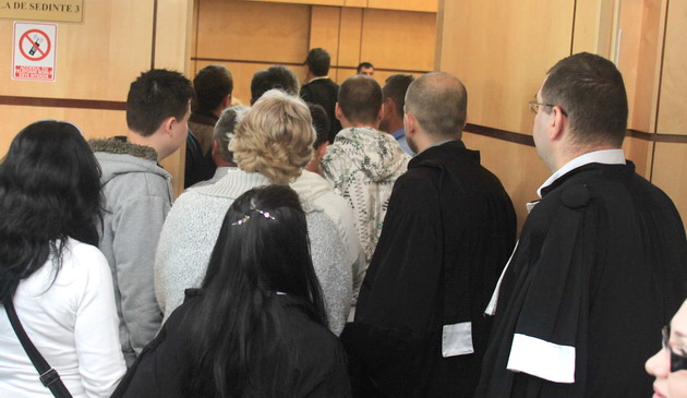 Au început înscrierile la examenul de primire în profesia de avocat