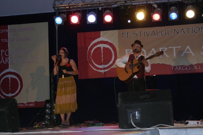 Festivalul de Folk de la Târgu-Jiu, cu buget redus: Fiica lui Sarcină şi Cristi Pustai, sponsori