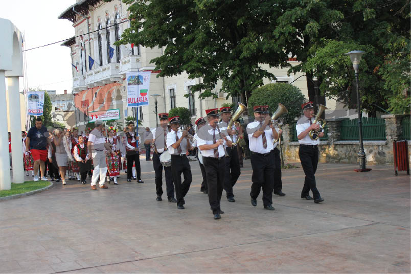 O nouă ediţie a Festivalului Internaţional de Folclor, la Târgu-Jiu