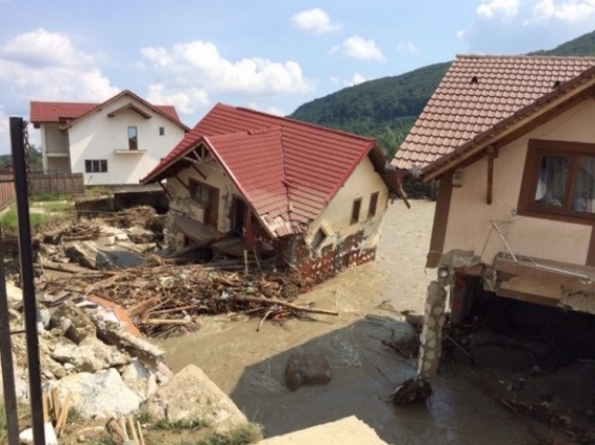 Sinistrată dispusă se își dea foc în lipsa unei locuințe