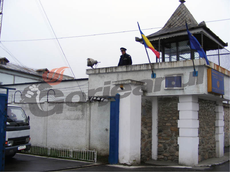 Doi deţinuţi s-au căsătorit marţi în Penitenciarul Târgu-Jiu