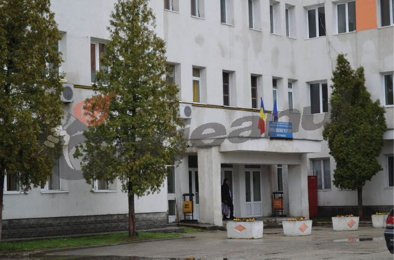 Echipă medicală din America execută 60 de intervenţii chirurgicale la Rovinari