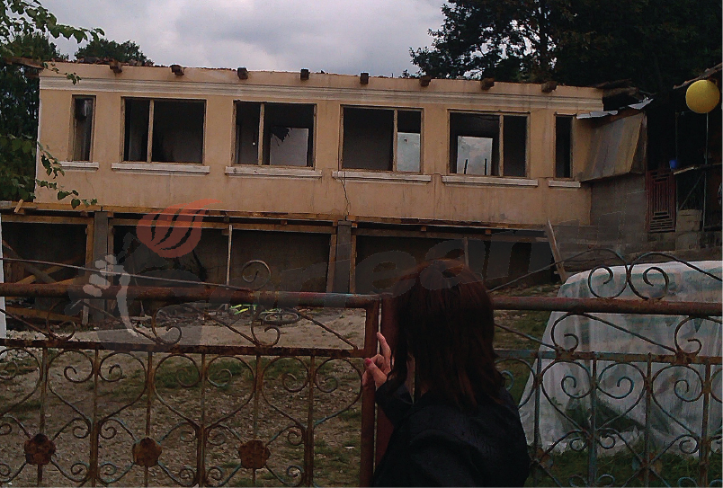 Asociaţia Inimi de Gorjeni a contribuit la refacerea casei incendiate de la Crasna