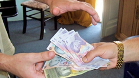 Închisoare cu suspendare pentru profu’ şantajist