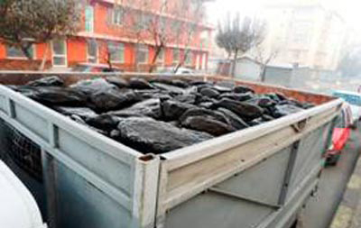Confiscările de cărbune continuă