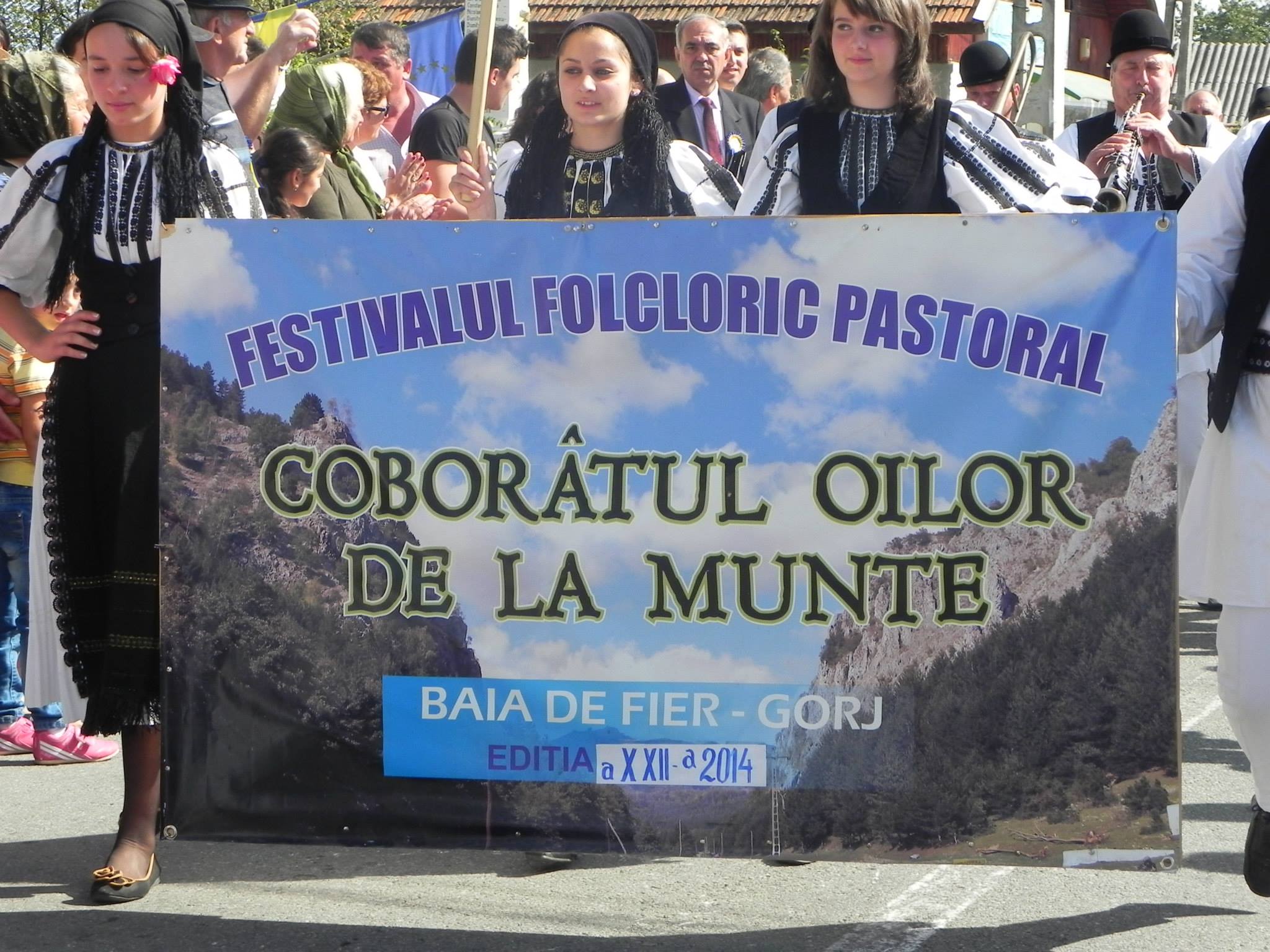 Politicieni puţini la Coborâtul oilor de la munte