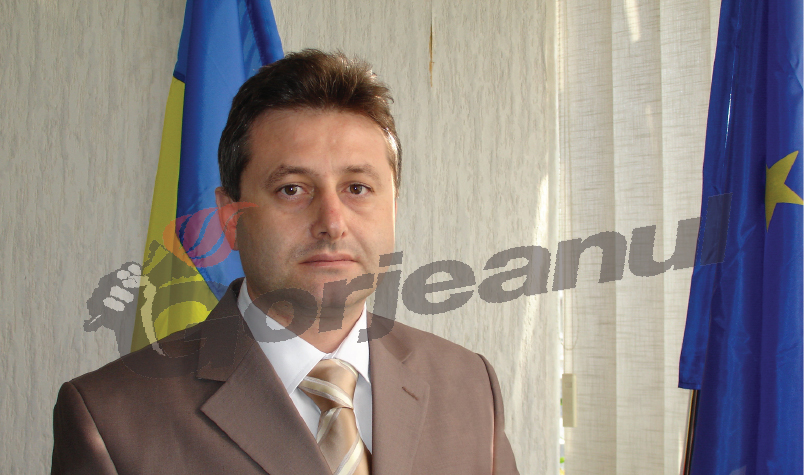 La Familia Davidoiu, la butoanele Electrica Serv