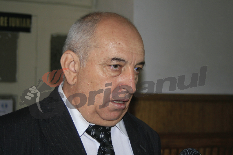 Rectorul Bojincă a demisionat, dar rămâne la cârma UCB