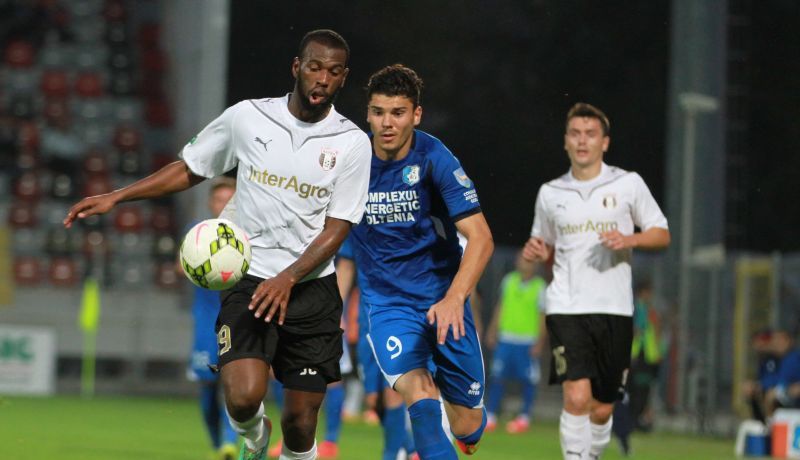 Trădați de ratări și executați de arbitru, pandurii au pierdut la Giurgiu – Nedrept!