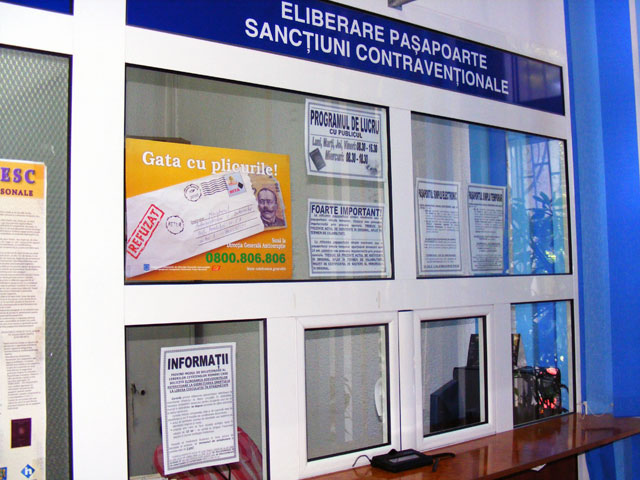 2.800 de gorjeni au solicitat paşapoarte în lunile de vară