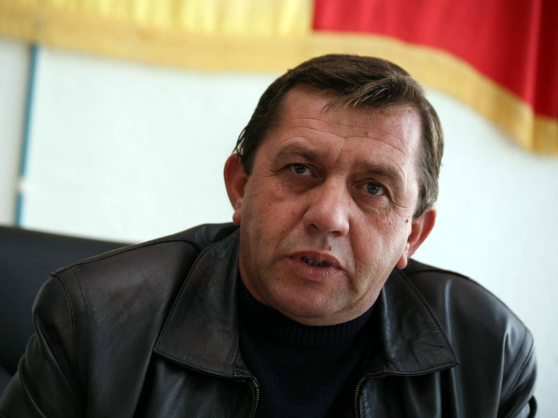 PSD i-a dat şah primarului Tăloi