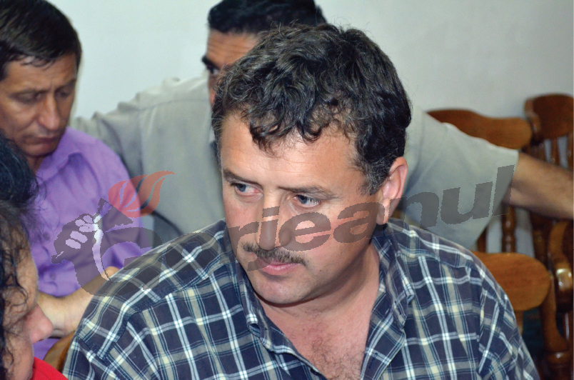 Primăria lui Vamvu, fără salarii de o lună