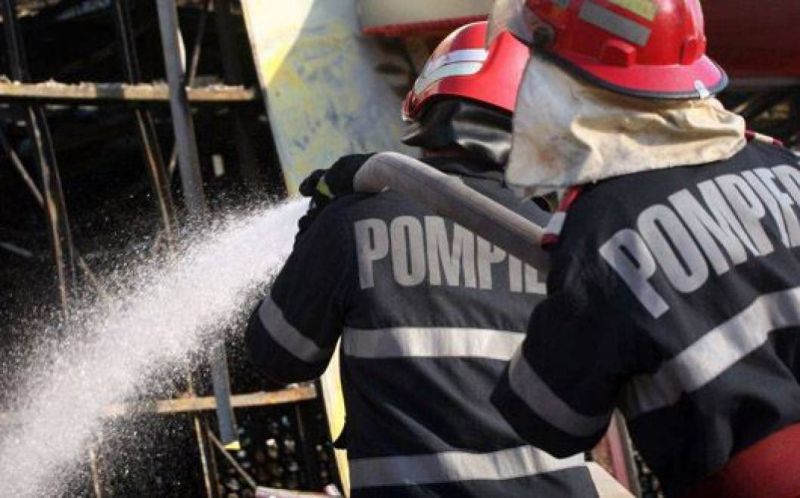 Incendiu la o magazie din Bârseşti