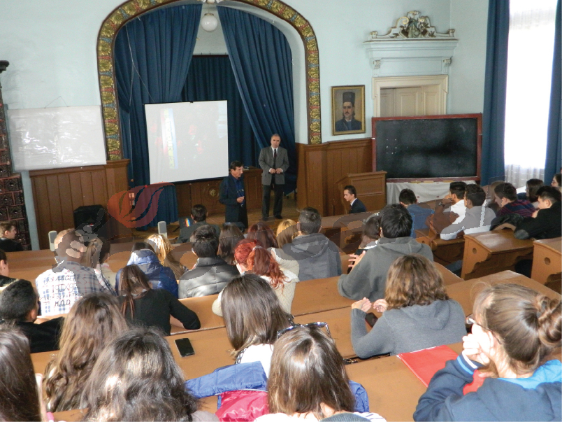 Cercul Cultul Eroilor, la Colegiul Naţional „Tudor Vladimirescu” din Târgu-Jiu