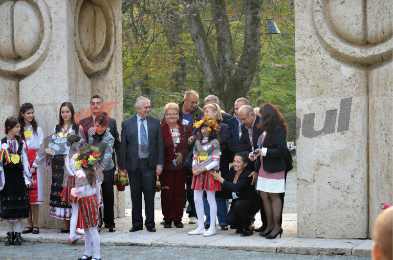 “Mărul de Aur” transformă Târgu-Jiul într-o destinaţie turistică şi culturală unicat