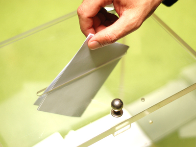 Pe data de 23 octombrie se trag la sorţi preşedinţii şi locţiitorii birourilor electorale