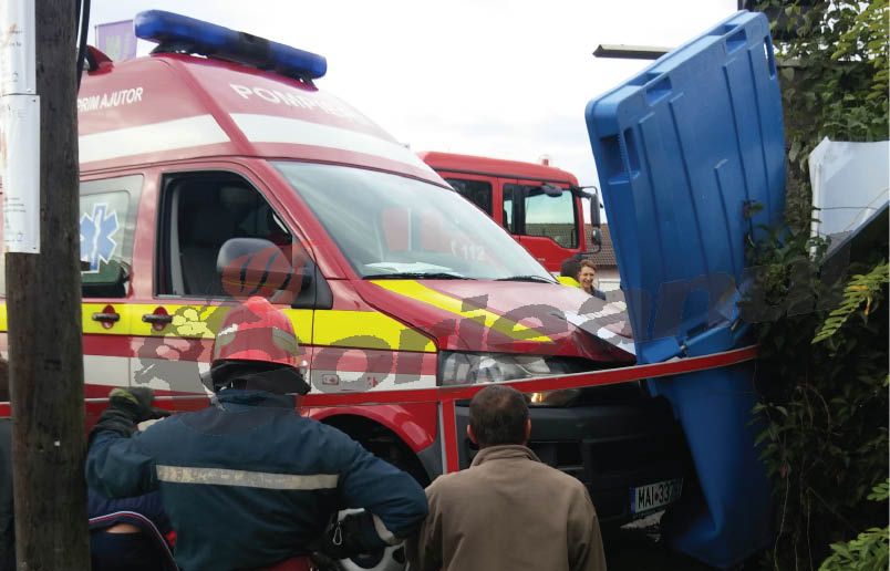 Salvare de la SMURD, în rastelul cu butelii