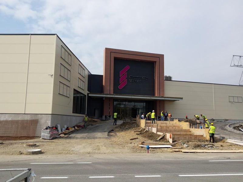 Două fast-food-uri din Shopping City Târgu-Jiu fac angajări