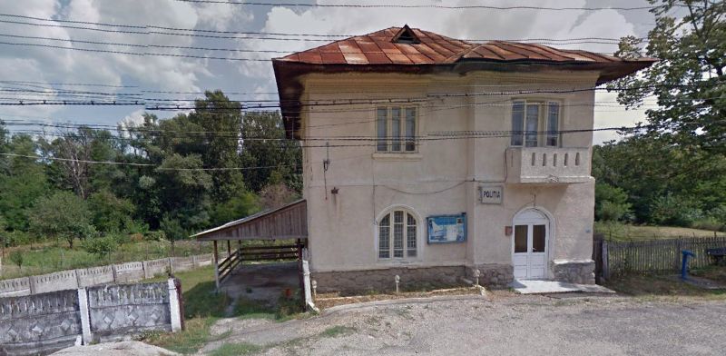 Ca să scape de anchetă / Poliţistul Udrişte de la Bălăneşti a luat-o la sănătoasa de la locul accidentului