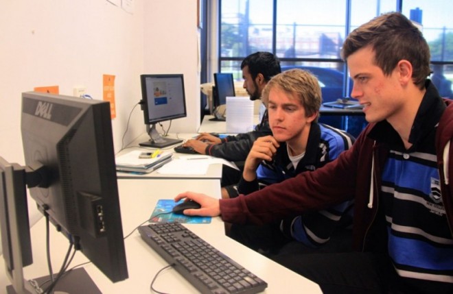 Absolvenţii de facultăţi, subvenţionaţi 6 luni