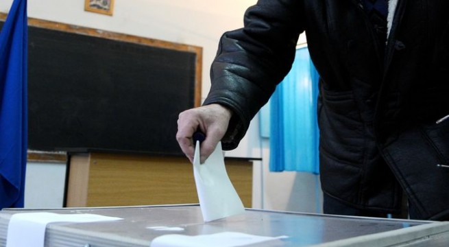 Bariere în calea accesului la Preşedinţie, a primarului Sibiului