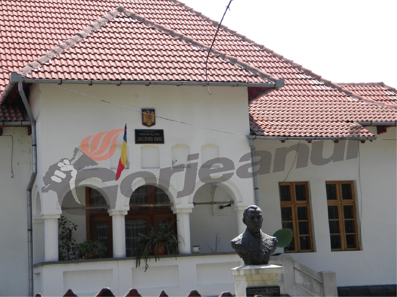 Plângere la CSM împotriva preşedintelui Judecătoriei Novaci