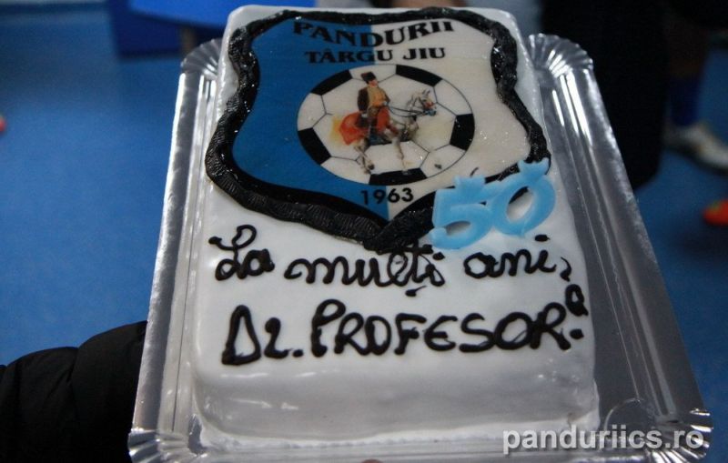 Grig, sărbătorit în vestiar