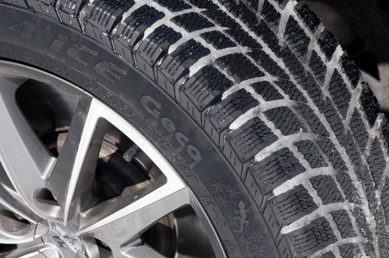 Recomandări pentru un trafic rutier sigur în condiţii de iarnă