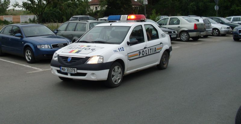 Peste 200 de kilograme de legume, confiscate de poliţişti