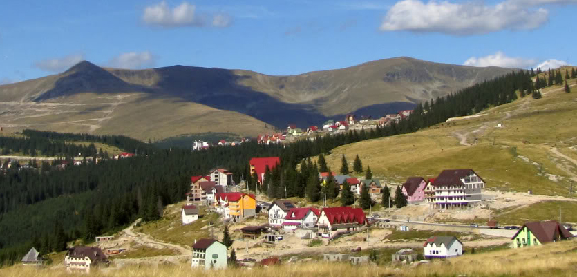 Gorjul stă bine cu turiştii şi cu câştigurile salariale